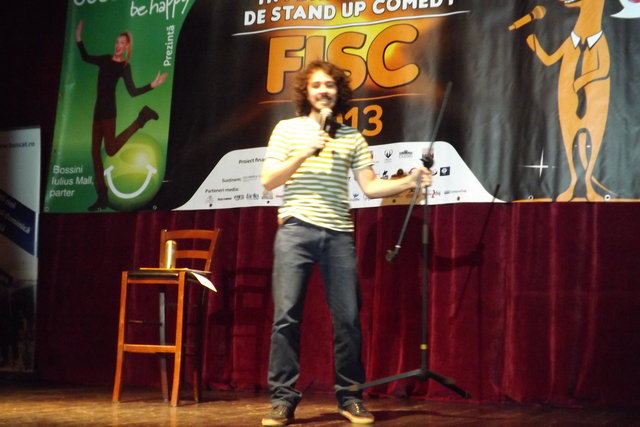 Costel, la Festivalul de stand up comedy: “doriți o ciorbă de verișoare?”