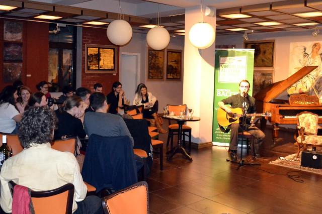 14 – 15. 12 Concurs de folk la castel. Magda Puskas va susține un recital