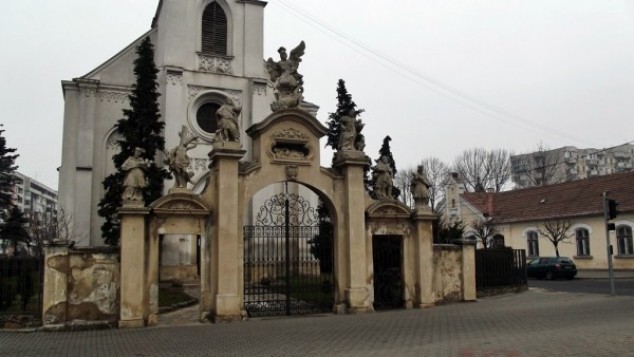 Sfinții din intersecție, o minune a Clujului