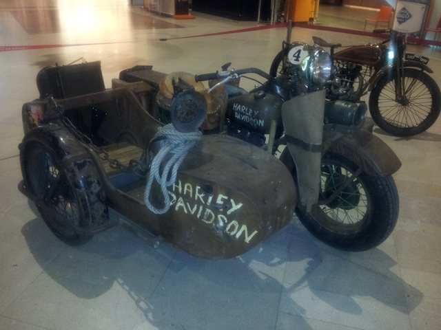 FOTO Cum arată motocicletele Harley Davidson expuse la Iulius Mall