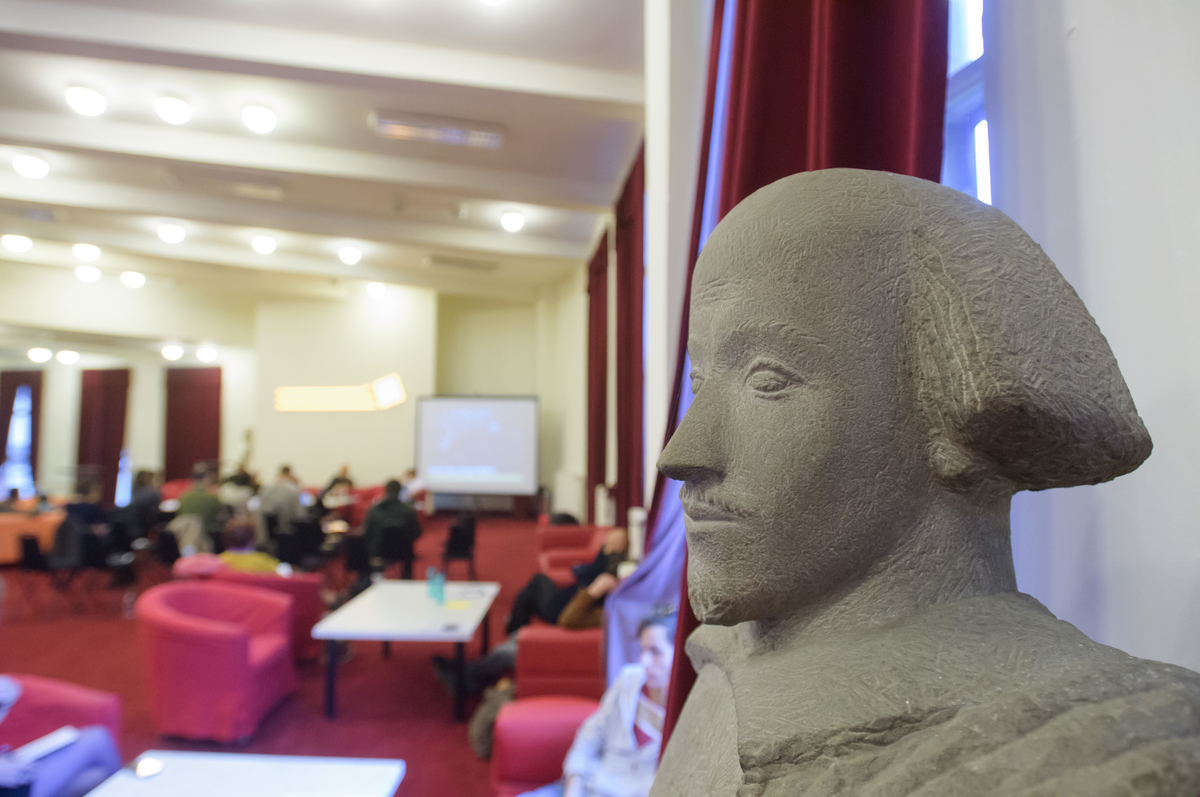 iulius_caesar_pressconf_bi-8913