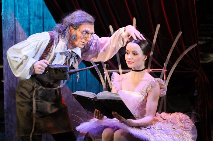 21.04 Spectacol de balet: Coppelia