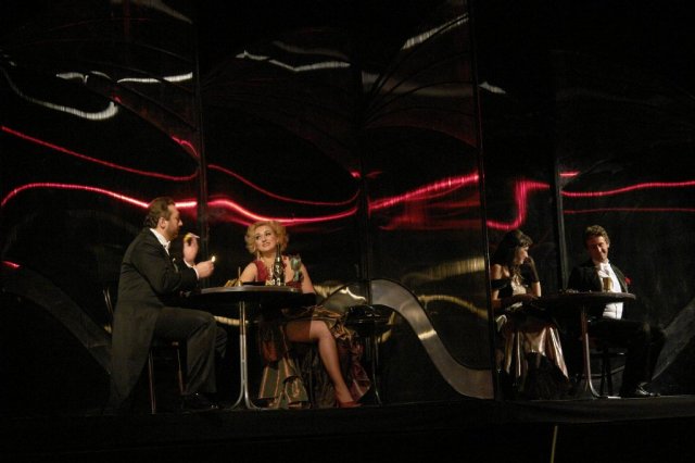08.05 Spectacol de opera: Bal la Savoy
