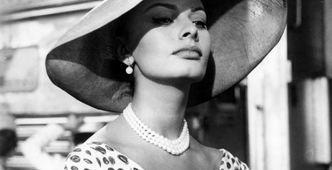 Sophia Loren vine in Romania