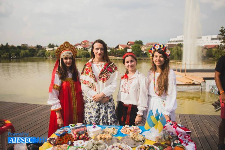08.07 Global Village