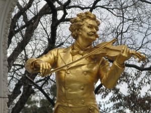 22.01 Concert Strauss