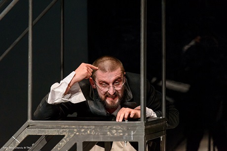 28.04 Piesa de teatru: Procesul