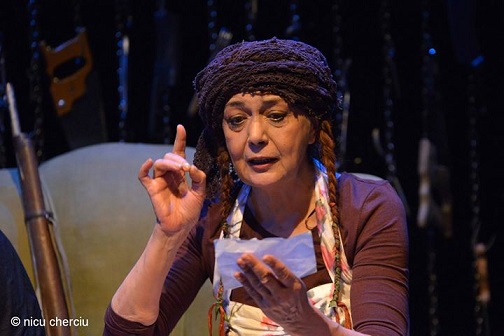 13.09 Teatru: Cutia Pandorei