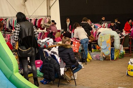 25.11 Targ pentru pici, mamici si tatici