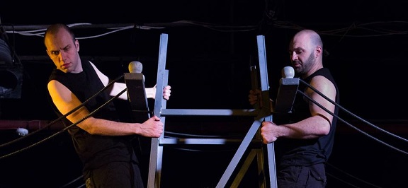 4.12 Piesa de teatru: Unu+Unu