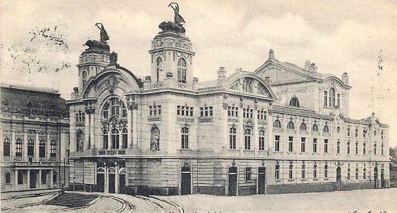 19.09-9.10 Expoziție: OPERA 100