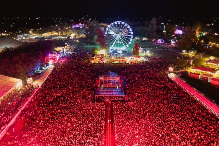 Final intens pentru ediția #9 a Electric Castle,  primele abonamente pentru ediția #10