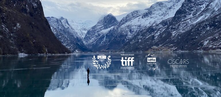 3.12 Proiectie: Cantecele Pamantului