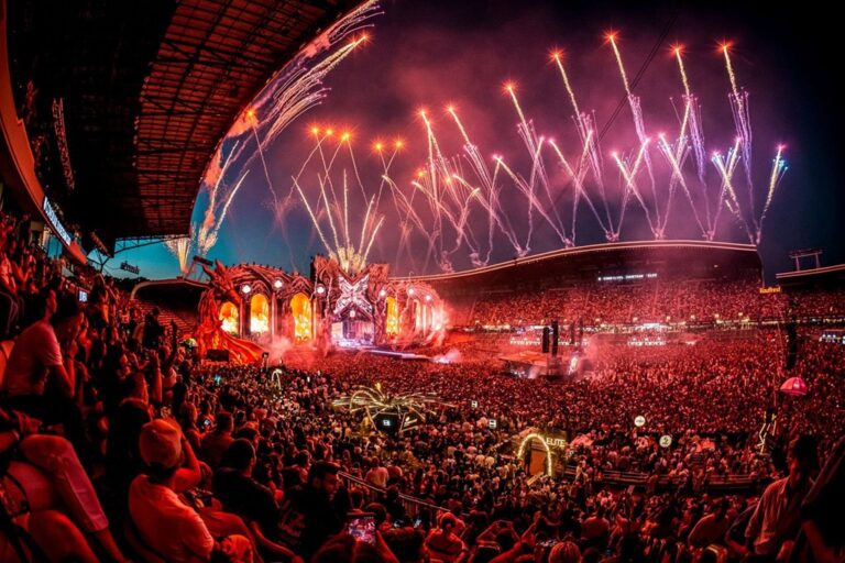 PESTE 120.000 DE FANI AU CELEBRAT A DOUA ZI A UNTOLD X, EDIȚIA CARE ÎNCHIDE O DECADĂ ȘI DESCHIDE O NOUĂ ERĂ, UNTOLD ONE