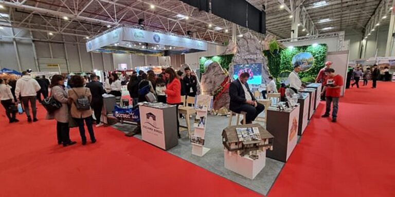 Asociația TRAVEL PRO aduce jurnalismul de turism în prim-plan la Târgul de Turism al României